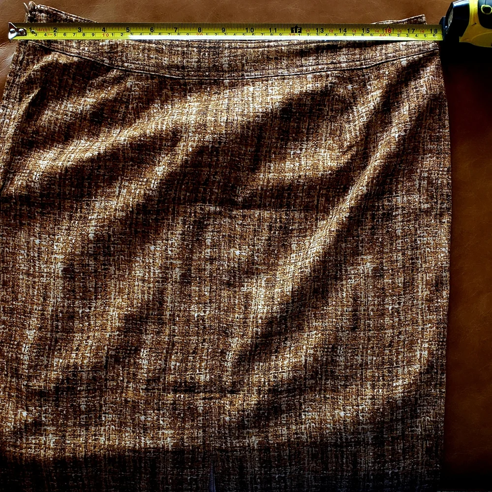 KELLY by Clinton Kelly Pencil Skirt Neutral Easy Care - Reg 14 - Picture 13 of 16